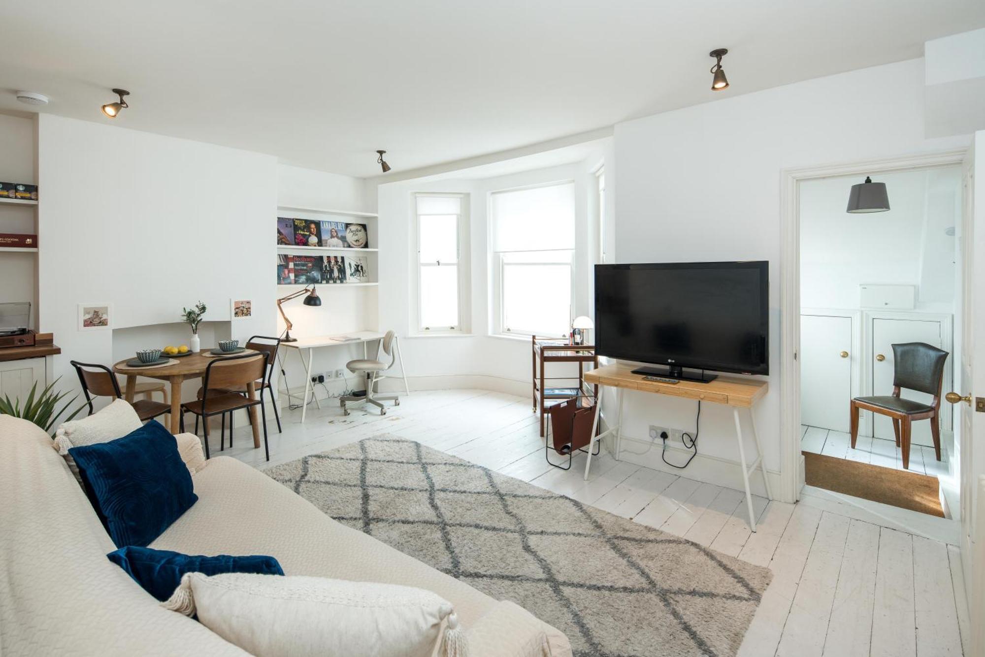 런던 Charming 2-Bed Flat In The Heart Of Nottinghill - Steps From Portobello Rd Market And Nottinghill Bookshop 아파트 외부 사진